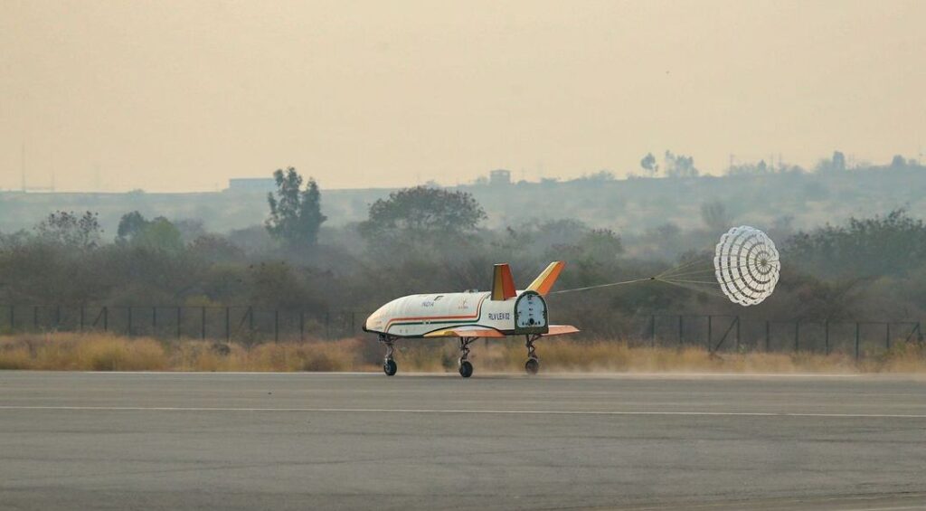 ISRO की बड़ी कामयाबी, लांच किया Reusable पुष्पक विमान!