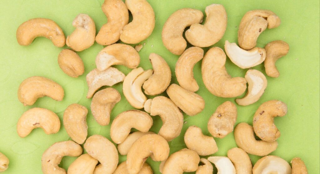 काजू खाने के फायदे! Benefits of Cashew