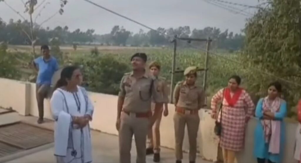 सीतापुर में 5 लोगों की हत्या करने के बाद युवक ने की खुदकुशी।