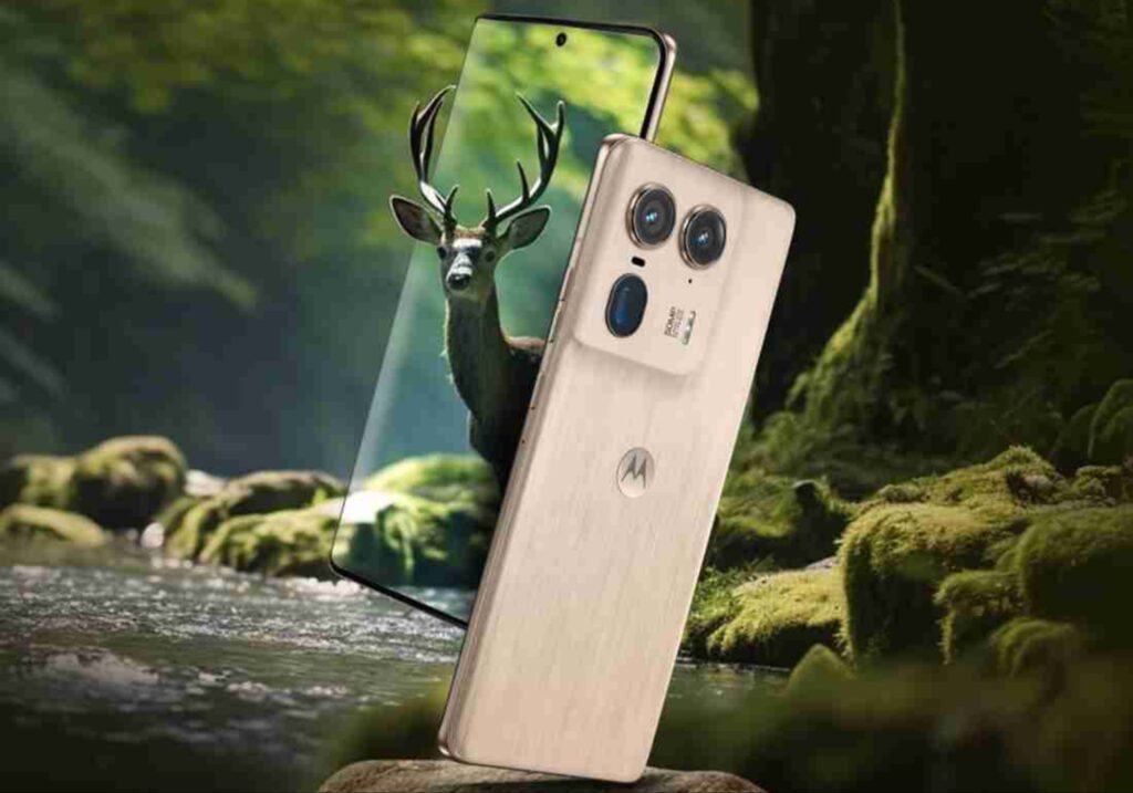 Motorola Edge 50 Ultra की भारत में दमदार एंट्री, तगड़े AI फीचर्स के साथ जाने इसकी कीमत?