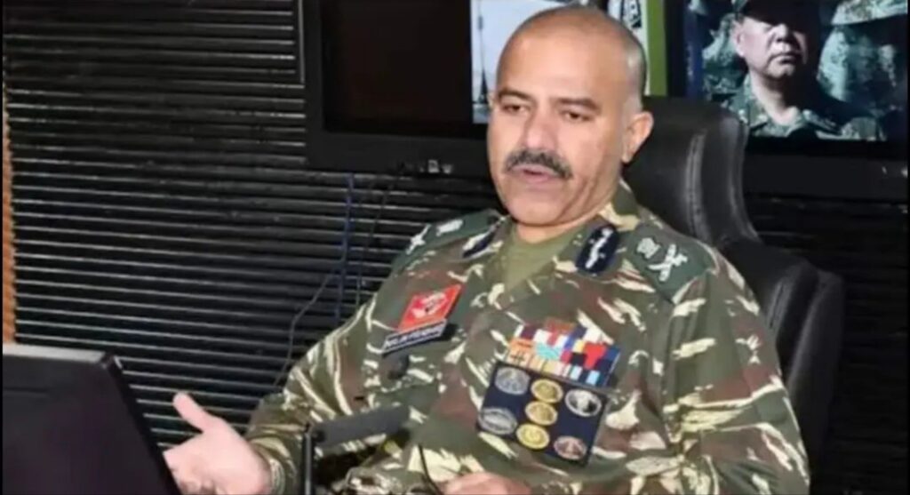 आखिर कौन है IPS नलिन प्रभात? जिन्हें जम्मू कश्मीर के स्पेशल DGP पद की कमान मिली।
