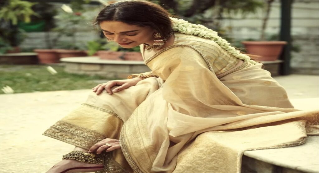 बाॅलीवुड के कपर स्टार अदिति राव हैदरी ने सिध्दार्थ संग रचाई शादी